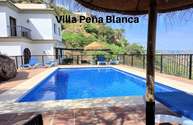 A Luxury 3 Bedroom Villa near to Comares, with wonderful views all around