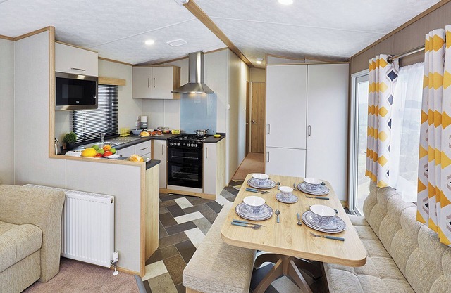 Accommodation Cresswell Beach 