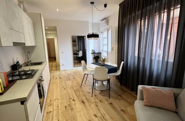 A Nest in Mantua: Historic Apt near the Center!