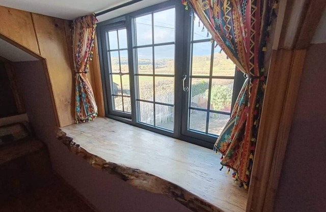 A peaceful cottage with countryside views