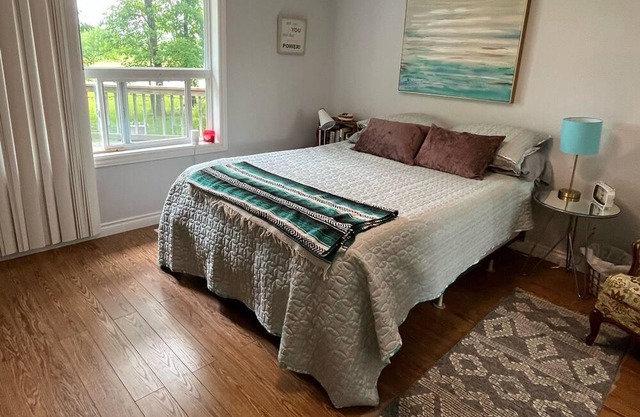 A peaceful country retreat a block away from the beach,with beautiful sunsets.