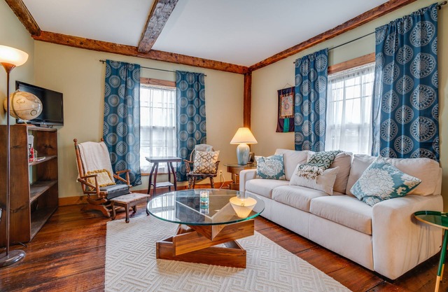 A peaceful refuge on 11 acres with private swimming hole!