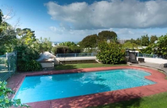 A perfect holiday home in native bush tranquility