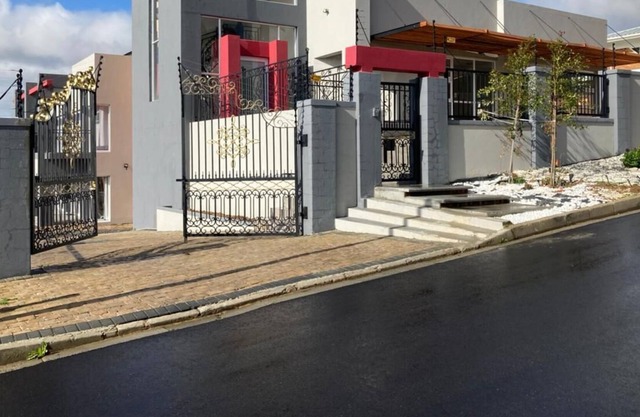 A Rare Minimalist concept in a Quiet Location with Heavenly's view