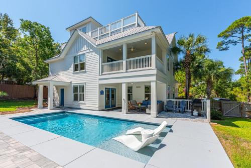 A Sea of Blue - 241 Overlook Dr