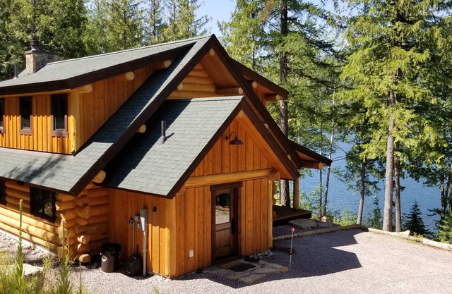 A Serene Lake Front Cabin Minutes from West Glacier National Park