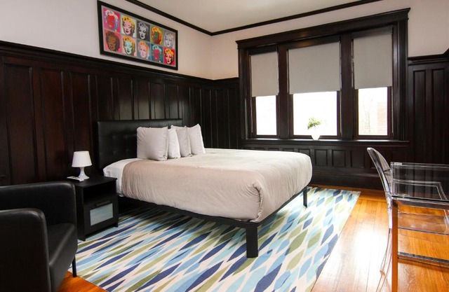A Stylish Stay w/a Queen Bed, Heated Floors. #37