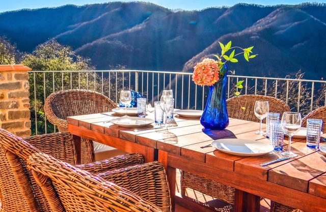 A Tuscan gem. Private Pool, Outdoor Kitchen, Dinning