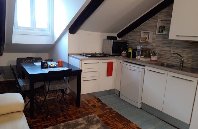 A window on the Mole Antonelliana. Newly renovated one bedroom apartment