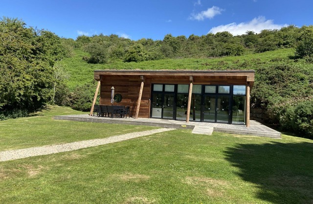 A yorkshire dale that sleeps 4 guests in 3 bedrooms