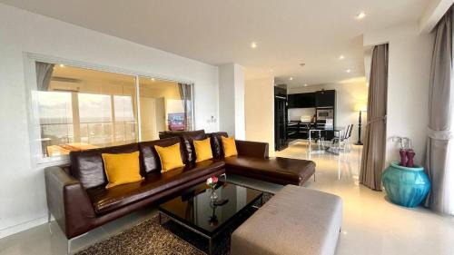 A11 Stunning Seaview 2brs 2baths karon City