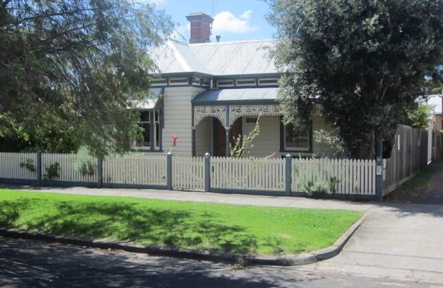 Abaleen House at 12 Hobson St Queenscliff FREE WIFI