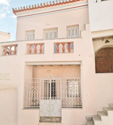 Abella Maison, Kythnos
