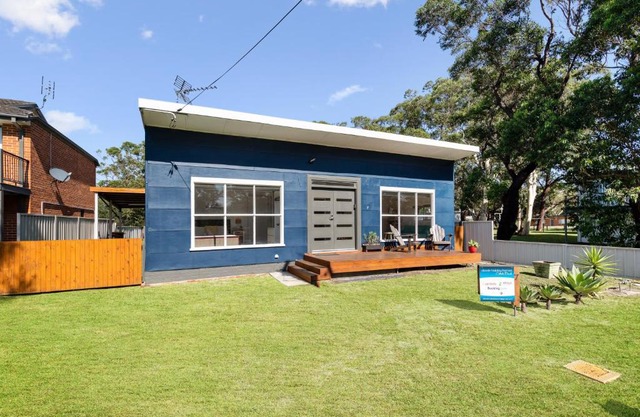 Abode Callala Beach Jervis Bay - 100m to Beach!