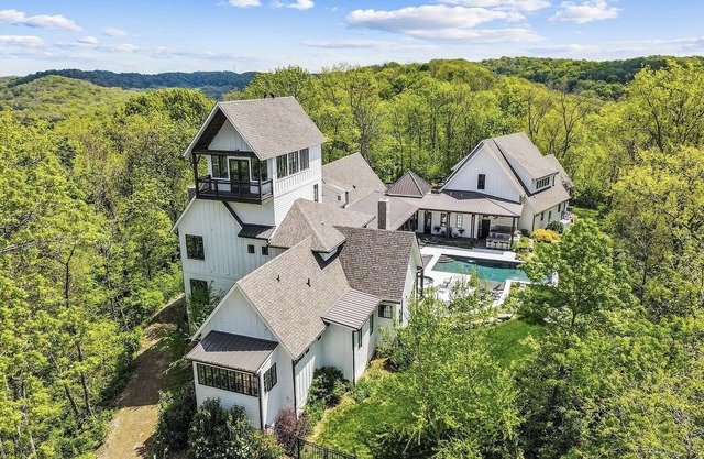 Above Nashville Eagle's View | Pool&Spa I Sauna&Cold Plunge I Luxury Services