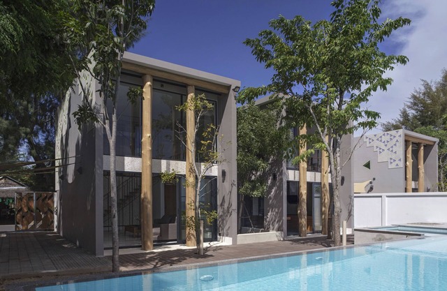 Absolute Beach Front Pool Villa No 3