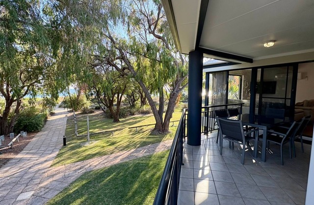 Absolute Beachfront Villa – Best Views in Cape View Resort
