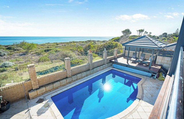 Absolute Oceanfront Retreat