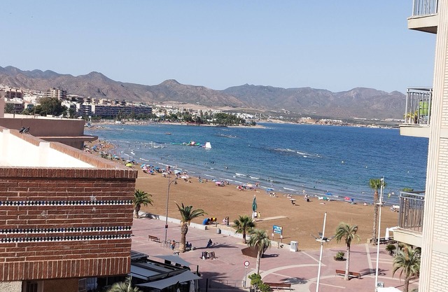 Acogedor y Confortable Apartamento de dos Dormitorios Junto al mar