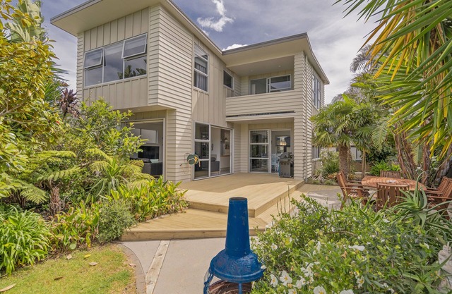 Acacia Cote - Whitianga Holiday Home