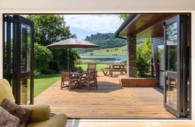 ACACIA LAKESIDE AT LAKE OKAREKA