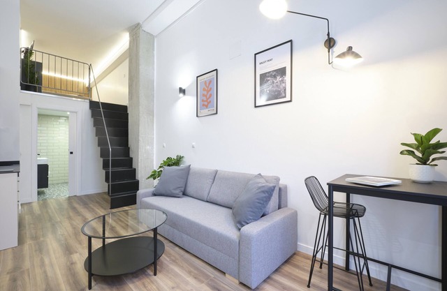 Acacias - City Centre - Wifi, A/c, Smarttv B