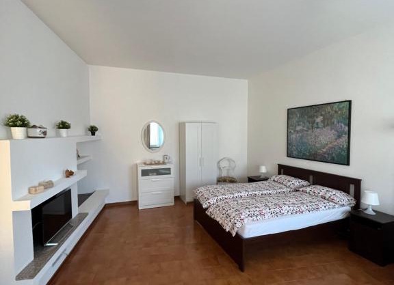 accogliente camera con bagno privato
