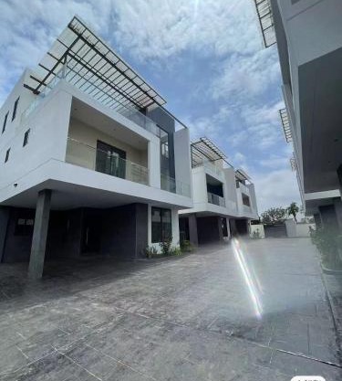 Accra Villa around Embassy area