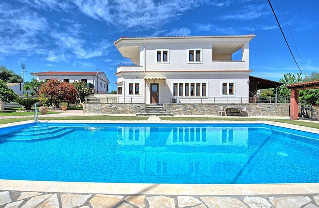 Acharavi Beach Villa - Luxury Seaside Villa Rental in Acharavi, Island of Corfu.