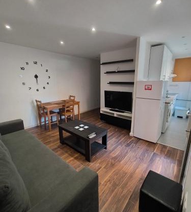 Acogedor apartamento con patio a 500 metros de la playa