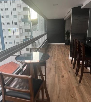 Aconchegante e próximo da Roda gigante, churrasqueira Privativa!