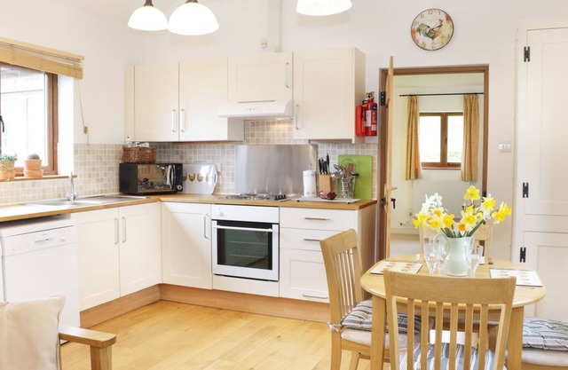 Acorn Cottage 1