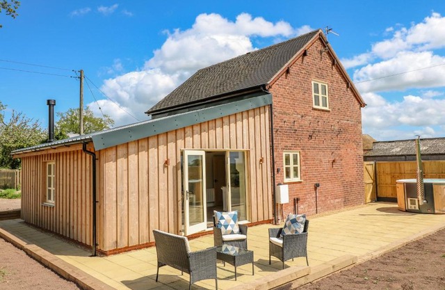 Acorn Lodge