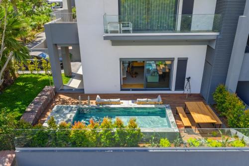 Acqua - Private Swimming Pool