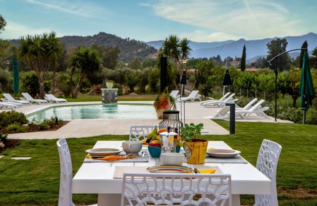 Acquamarina n.1 in residence with swimming pool just 50m from the sea.