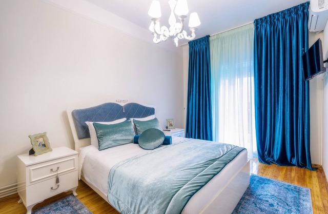 Acropolis deluxe Apt.