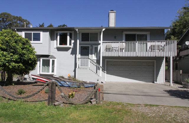 Across from Marina, Fishing, Watch the Sea Lions, Great Parking for Boats