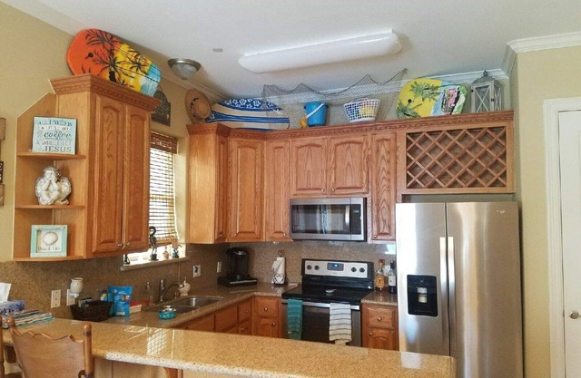 Across the street from the beach and Perfect Family Getaway. Permit#2016-506183
