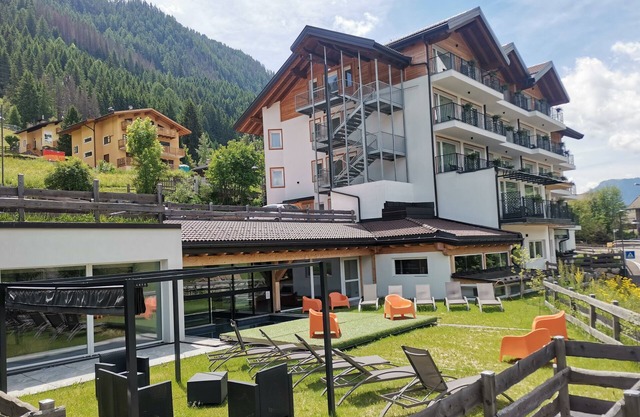 Active Alm Hotel