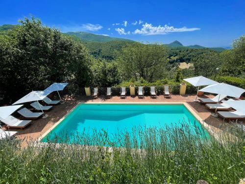Activities for the sporty Or be a lounge lizard Everything here Sleeps 10