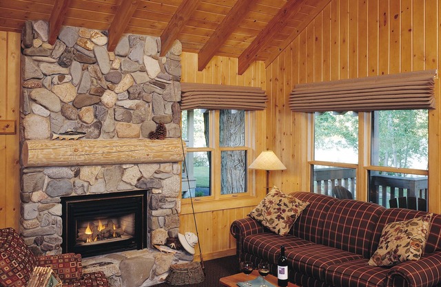 ADA Patterson Lake Cabin - 1 Queen/1 Queen Murphy/1 Twin