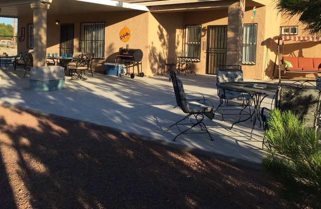 ADA, PET FRIENDLY, CENTRALLY LOCATED HOUSE IN PAHRUMP