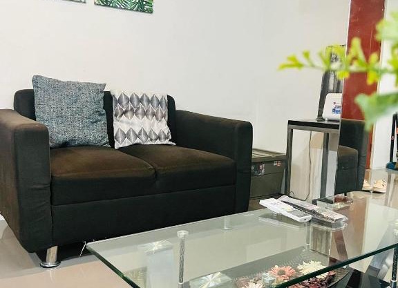 ADB Tower 1 bedroom with fast wifi and Netflix at Ortigas across Robinson's Galleria