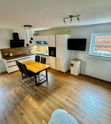 Adenauer Forst Ring Apartment