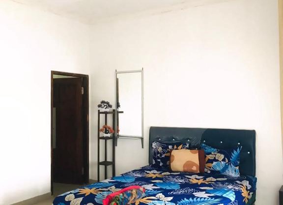 Adi Guest house