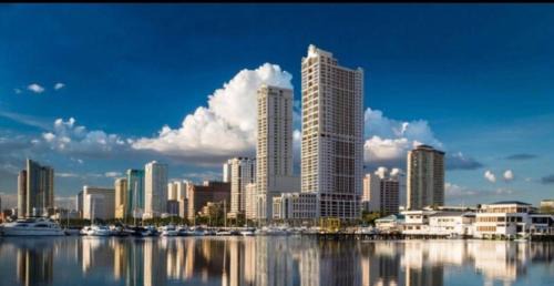 Admiral Suites Manila Bay