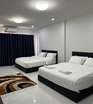 ADNA Family Room near Dannok 1 Mins to Lotus Sadao
