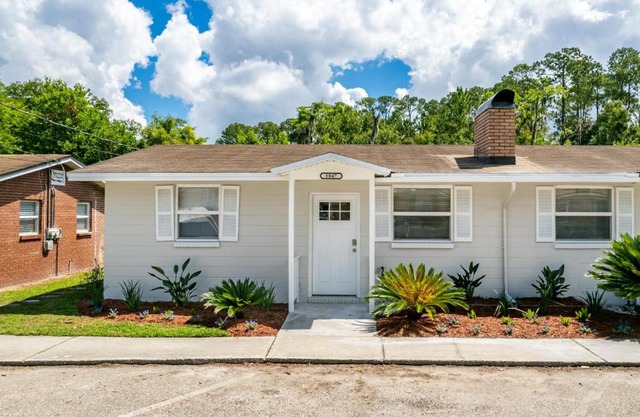 Adorable 2bed1bath Unit Sleeps 4 Close To Town Center Downtown Beach Mayo Clinic
