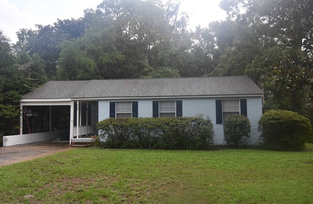 Adorable 3 bdrm in quiet St. Marys, Ga, Lots to do!