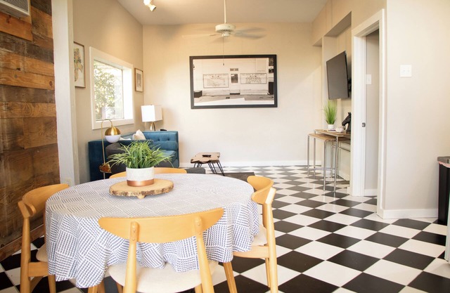 Adorable Grand Coteau 1 BR